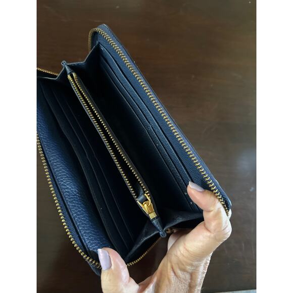 Tory‎ Burch Navy Wallet - Picture 3 of 4